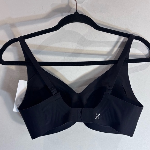 KNIX Sz M Smooth Everyday Bra Removable Pads Adjustable Straps & Back Black NEW - Picture 5 of 9